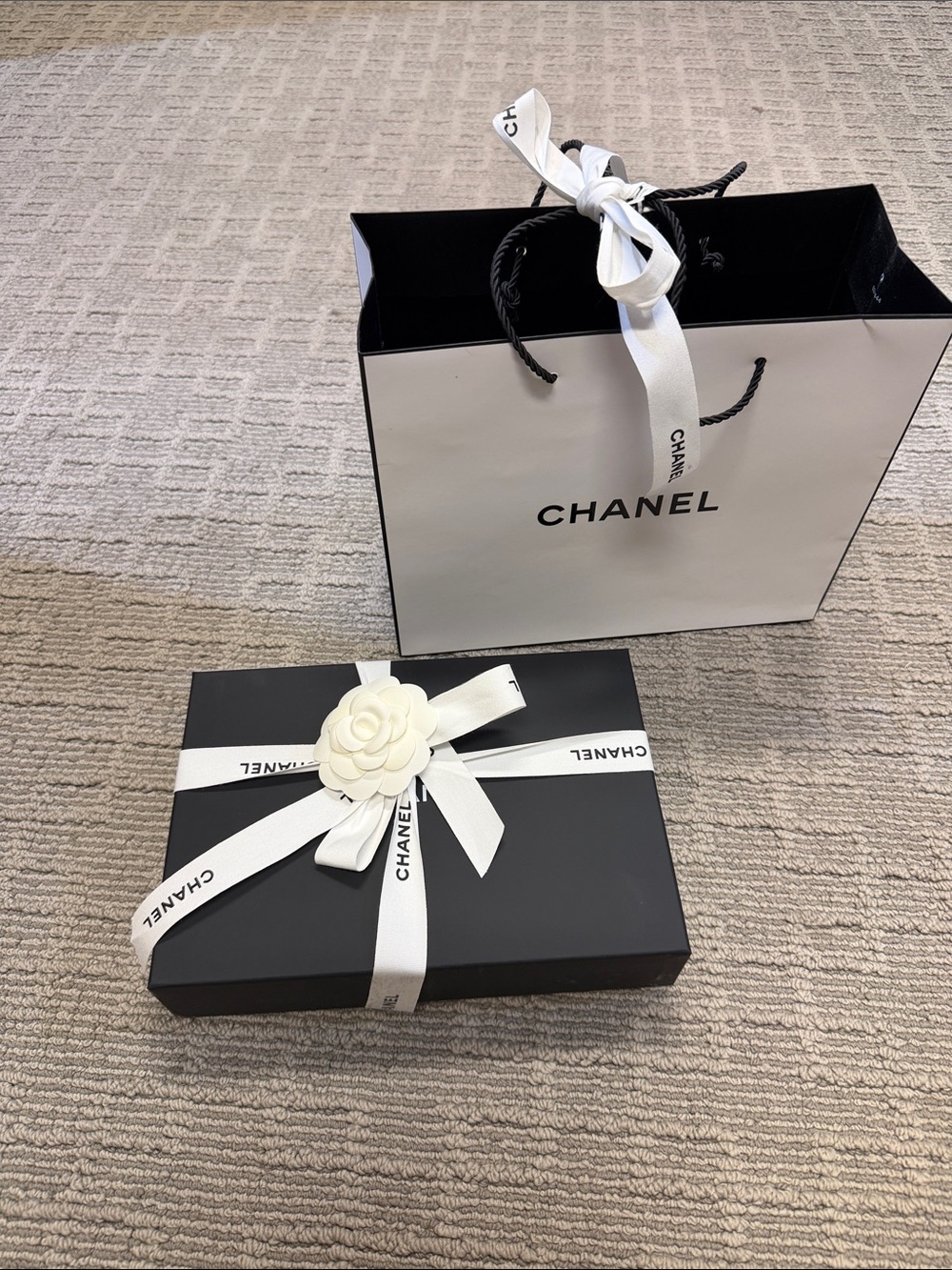 Chanel shopping packaging